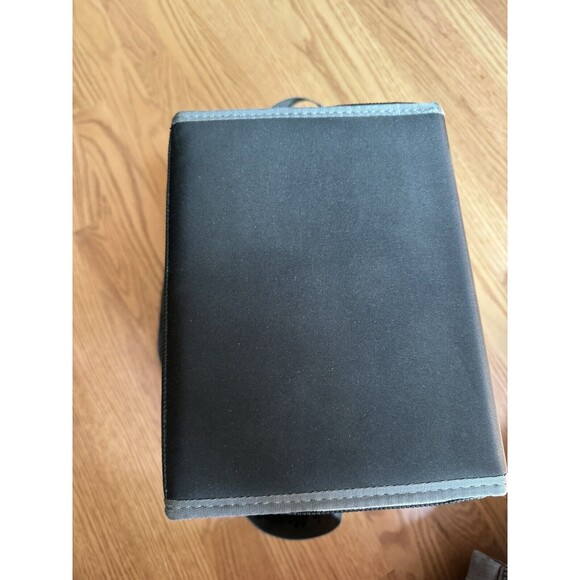 Benjamin Moore Black Sample Carrying Case - Picture 5 of 10